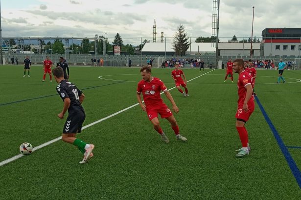 Kostru timu udrzali na posilach este pracuju