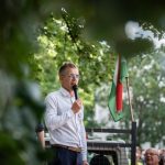 Krajina sa musi definitivne vratit k Zapadu hovori lider madarskej opozicie Magyar