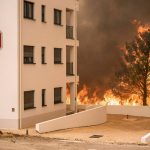 Pre lesny poziar evakuovali hotel a kemp na ostrove v Chorvatsku