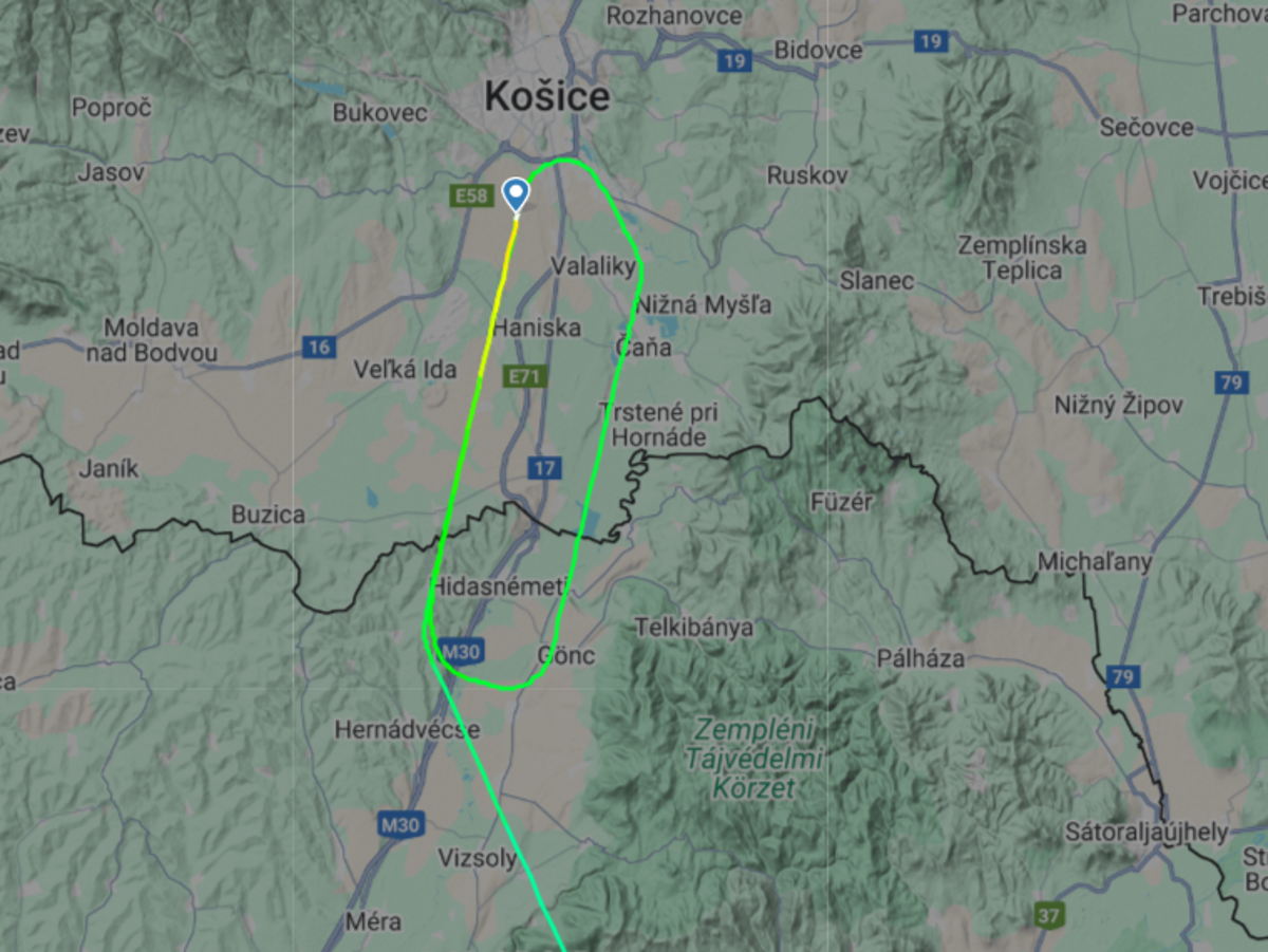 Preco lietadlo v Kosiciach pristalo na druhy pokus