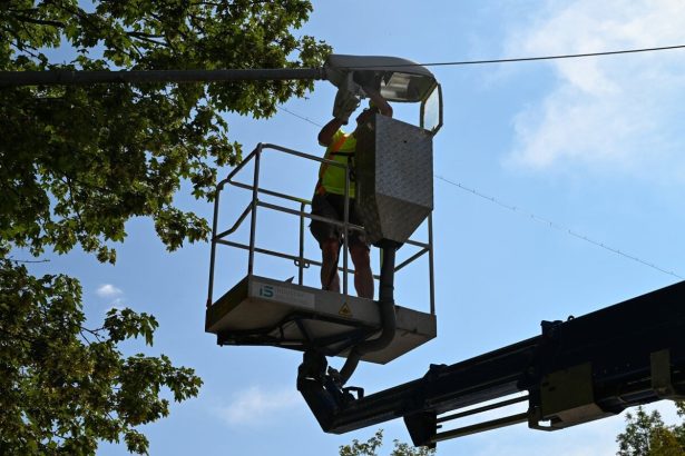 Prve LED svietidla uz svietia na Ladovni pesia zona v Martine pride na rad