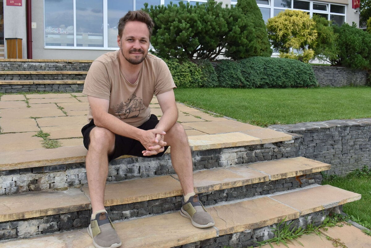 Reziser Zednikovic Vychodniari su zivsi a je s nimi sranda V Kavej 2 sa objavia aj nove tvare