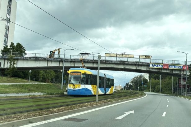 Styri roky cakania na peniaze od statu