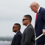 Trump dorazil do Skotska varoval Europu pred dvoma nebezpecenstvami