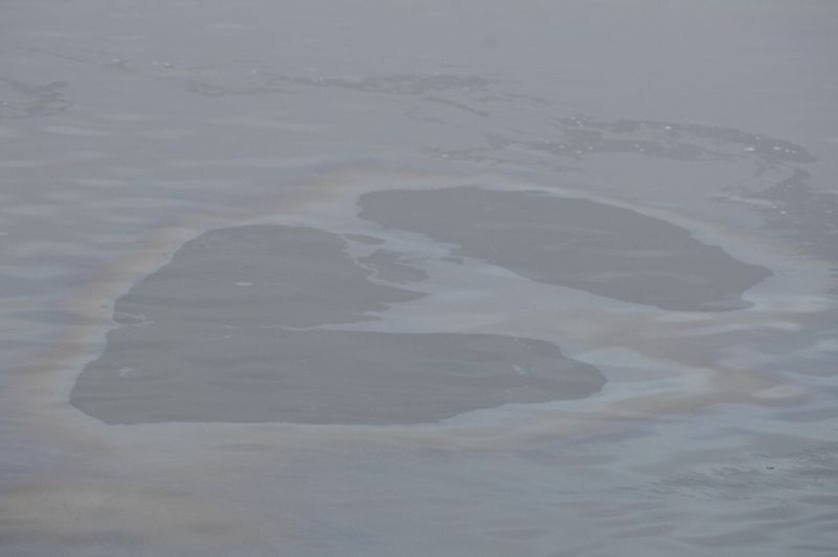 V nemeckom pristave uniklo 6000 litrov ropy