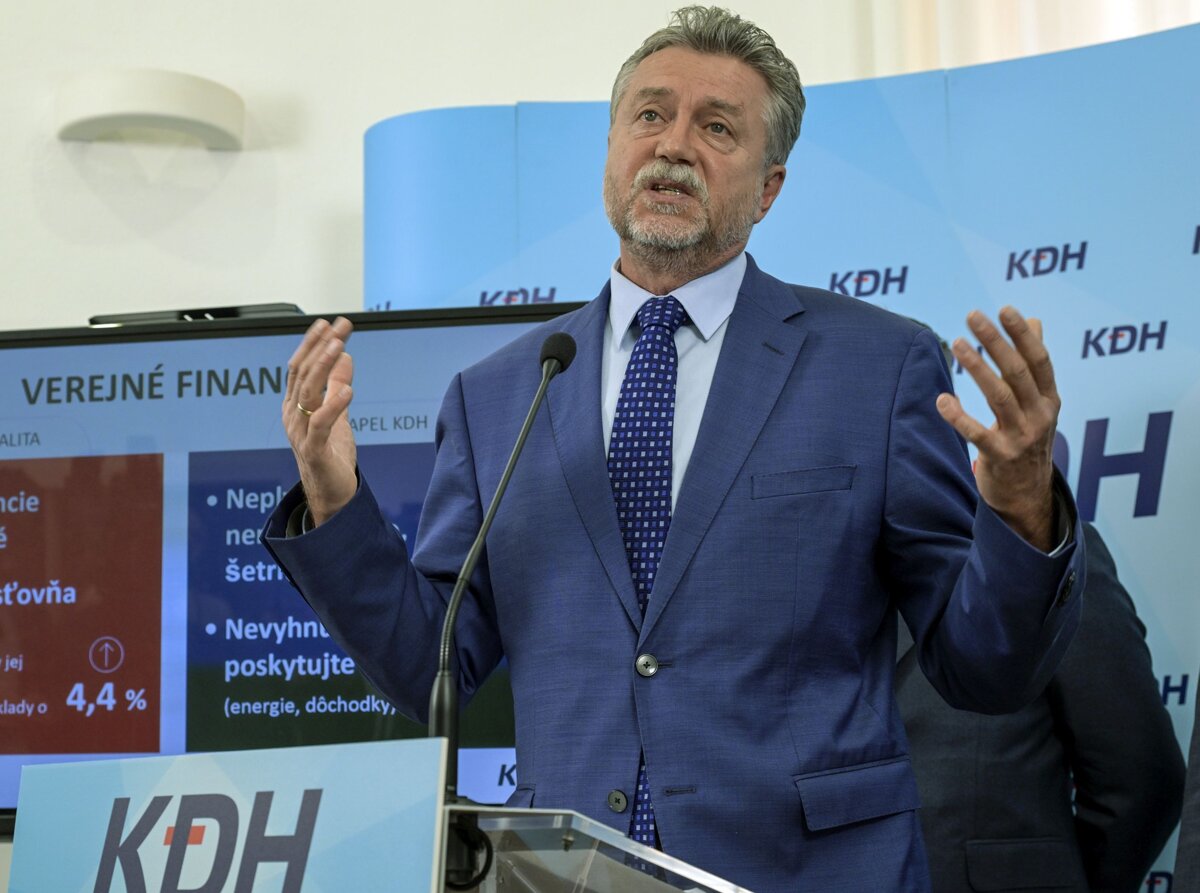 Vlada iba sermuje danami a ceny potravin rastu tvrdi KDH