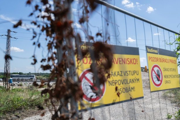 Krizovatku Bernolakovo na D1 otvoria predcasne