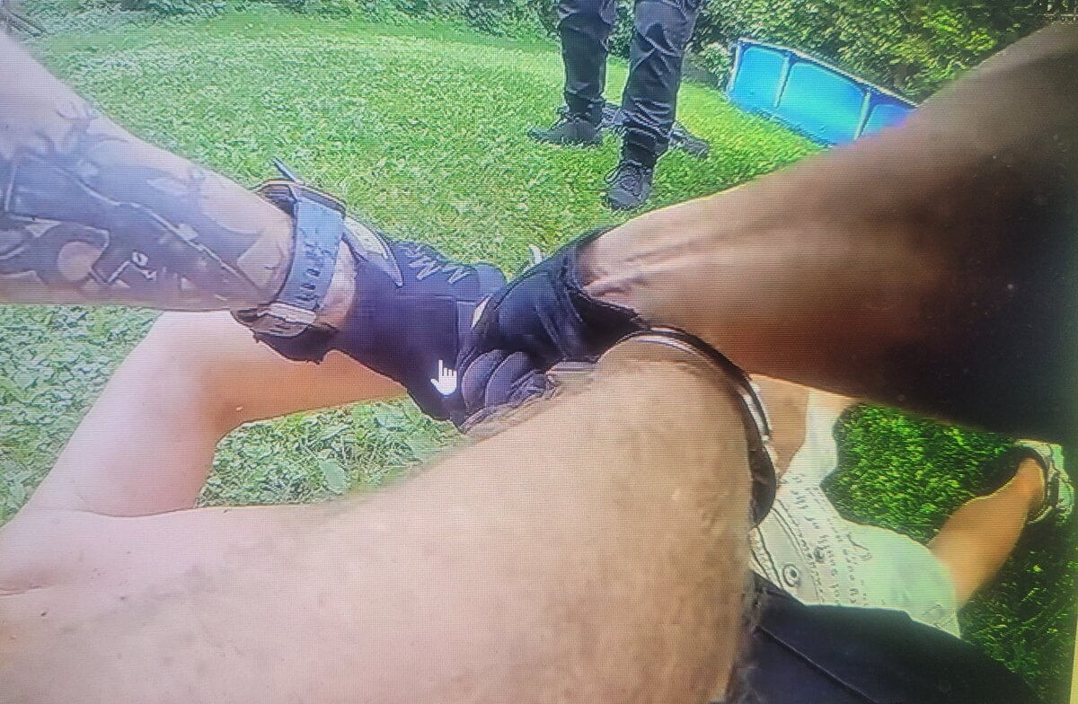 Muz ktory strielal na syna poslany do vazby