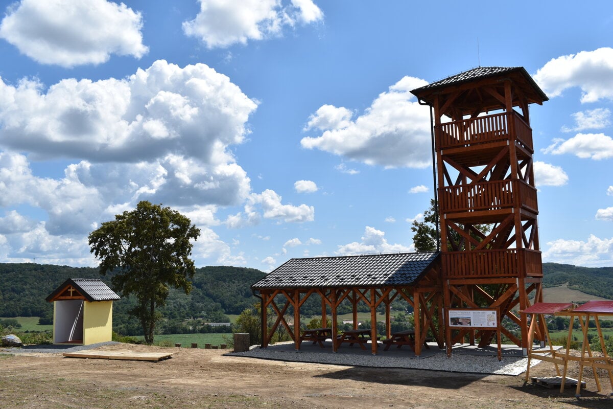 Nove turisticke lakadlo ohuri vyhladmi za hranice Slovenska