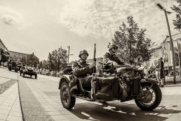 Odoslane Robertom F desiatnikom posadky v Topolcanoch pise Michal Havran