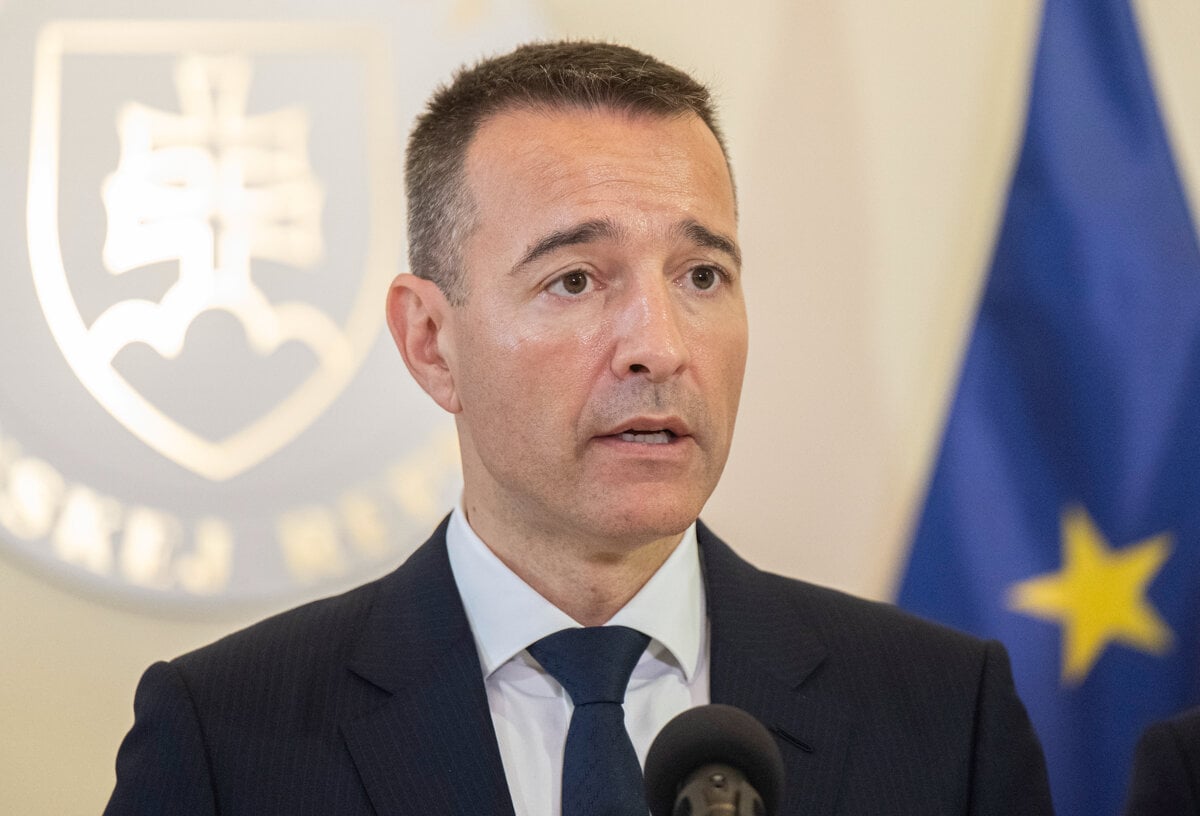 Vlada bude rokovat o troch skolskych zakonoch na piatkovom zasadnuti