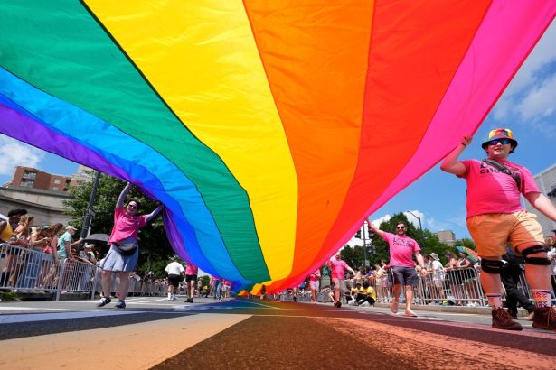 Vo svete od roku 2021 klesla podpora tem LGBT