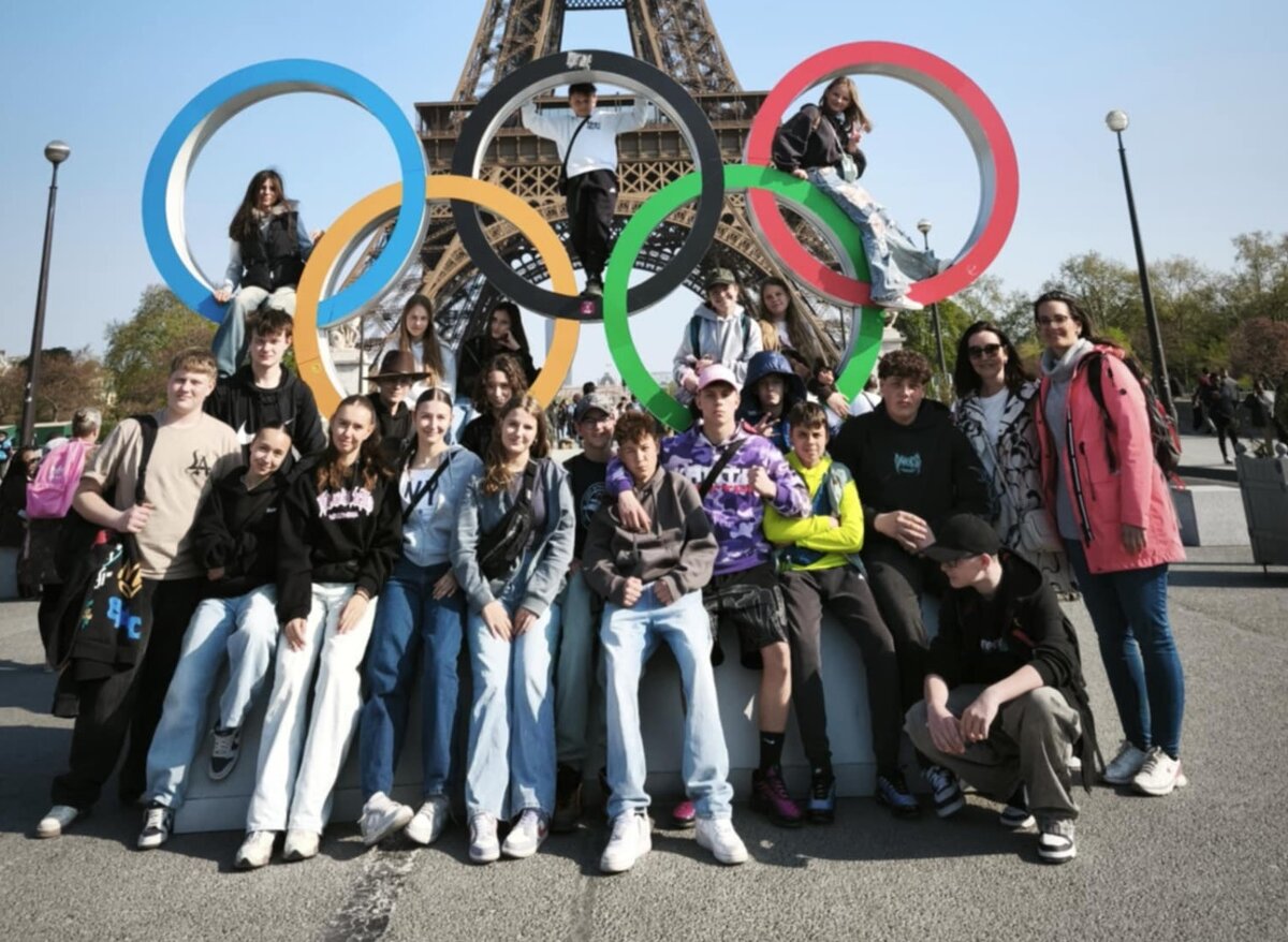 Boj za demokraciu sa zacina v skolskych laviciach