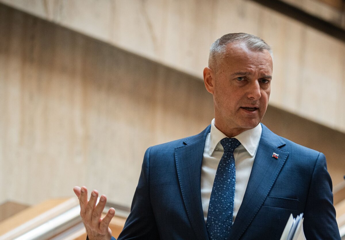 Je klucove sa vopred pripravit na krizy skonstatoval Rasi