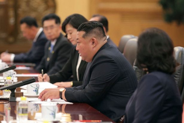 Kim Cong un potvrdil pokracovanie jadroveho programu Korey