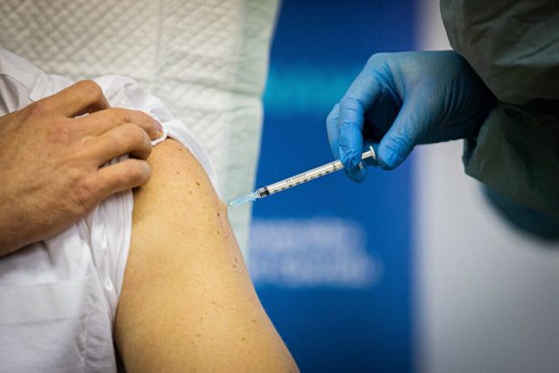 Musel zaplatit za ockovanie proti chripke hoci ho hradia poistovne