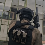 Muz vykrikoval ze vsetkych pozabija vystrelil zo vzduchovky Pozrite si video zo zadrzania