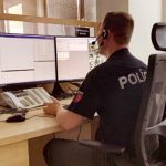 Muz zavolal na policiu a vyhrazal sa vybuchom