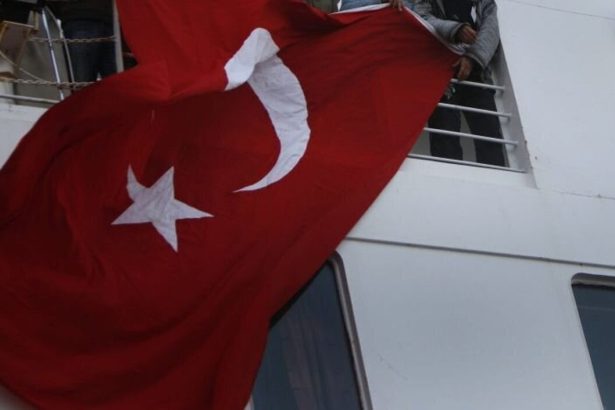 Na opozicnom proteste v Ankare sa zucastnilo tisice ludi