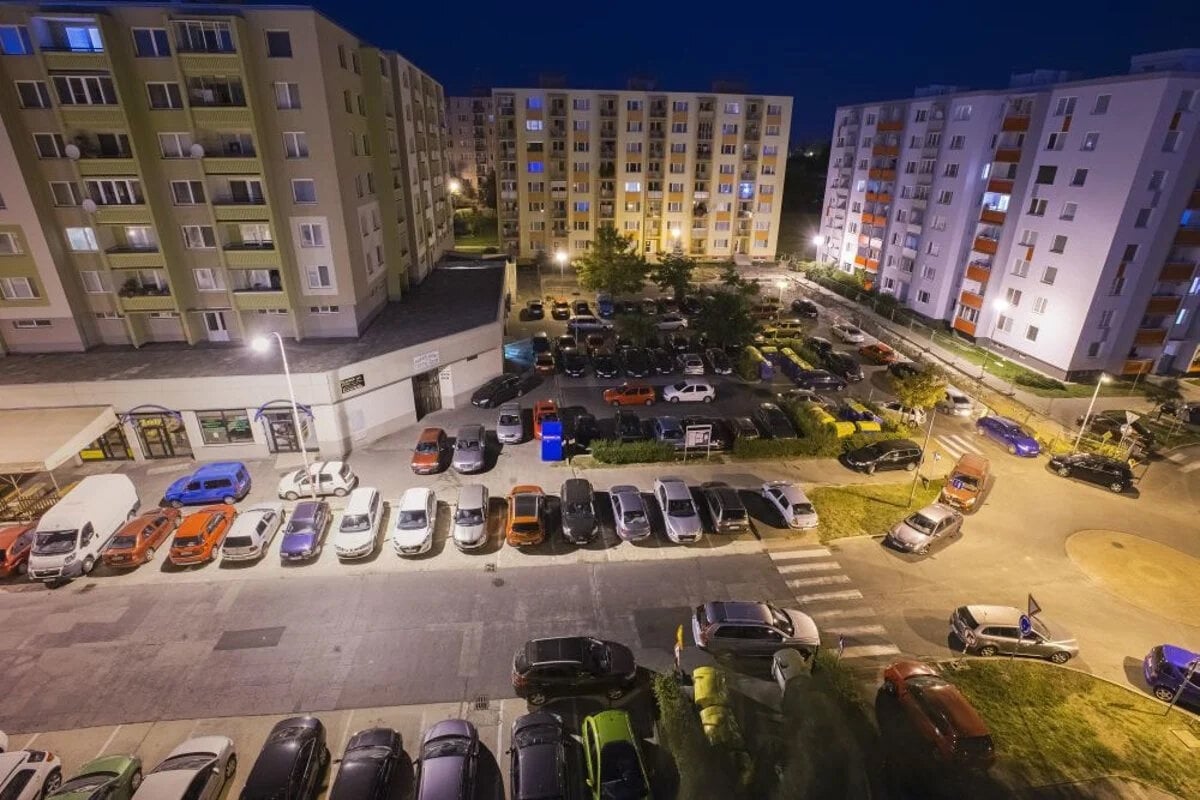 O tristo eur za parkovanie dalej od bytu nebol zaujem