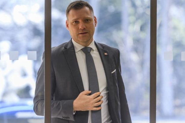 PS varuje Tarabu pred navrhom Hlasu na kanalizaciu