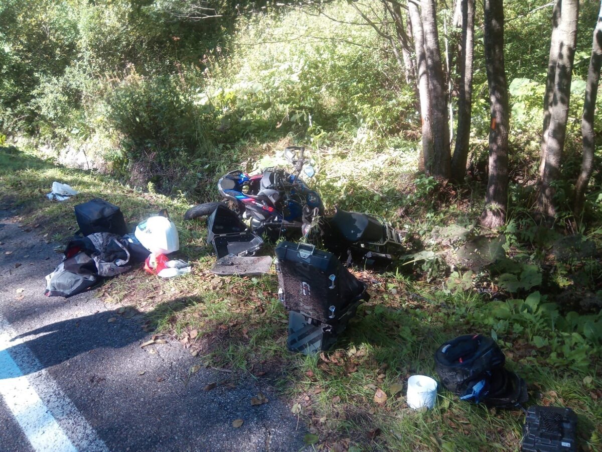 Po tazkej nehode v Turci previezli motorkara vrtulnikom do nemocnice