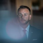 Policajta sudia v kauze zbiteho svedka