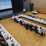 Poslanci v Puchove brania 17 november Zarazujuce zasahy vlady