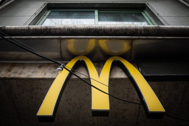 Retazcu McDonalds hrozi v Rusku strata ochrannych znamok
