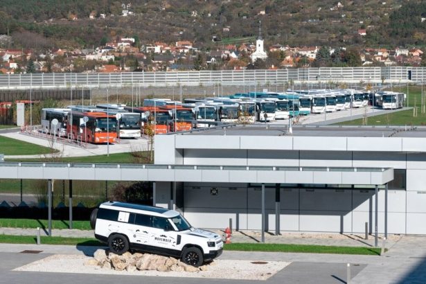 Spolocnost Jaguar Land Rover zasiahla kyberneticky utok