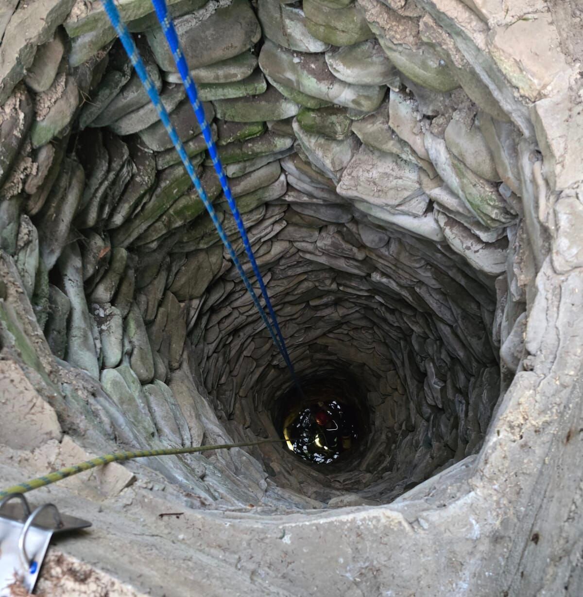 Tragicka udalost na Orave Zena neprezila pad do studne