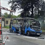 V Martine zhorel autobus vodic zabralil vacsim skodam