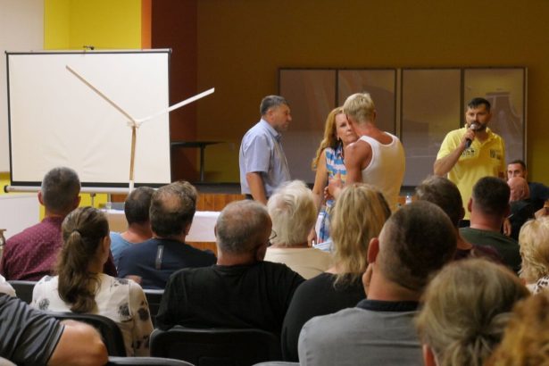 V kulturnom dome to vrelo kricali odporcovia turbin