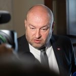 Z Kotlara sa podla Huliaka stal sarlatan stat by mal zacat od seba