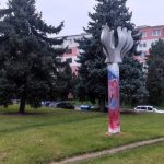 Banovska radnica odstrani statny znak z Fizelovej sochy