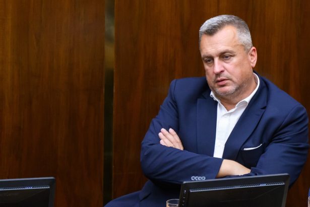 Danko nechcel aby novela o hazarde presla