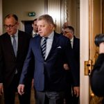 Fico spolu s Merzom ocakava reviziu zakazu predaja aut so spalovacim motorom