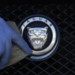 Hackersky utok na Jaguar Land Rover stal britsku ekonomiku 19 miliardy libier