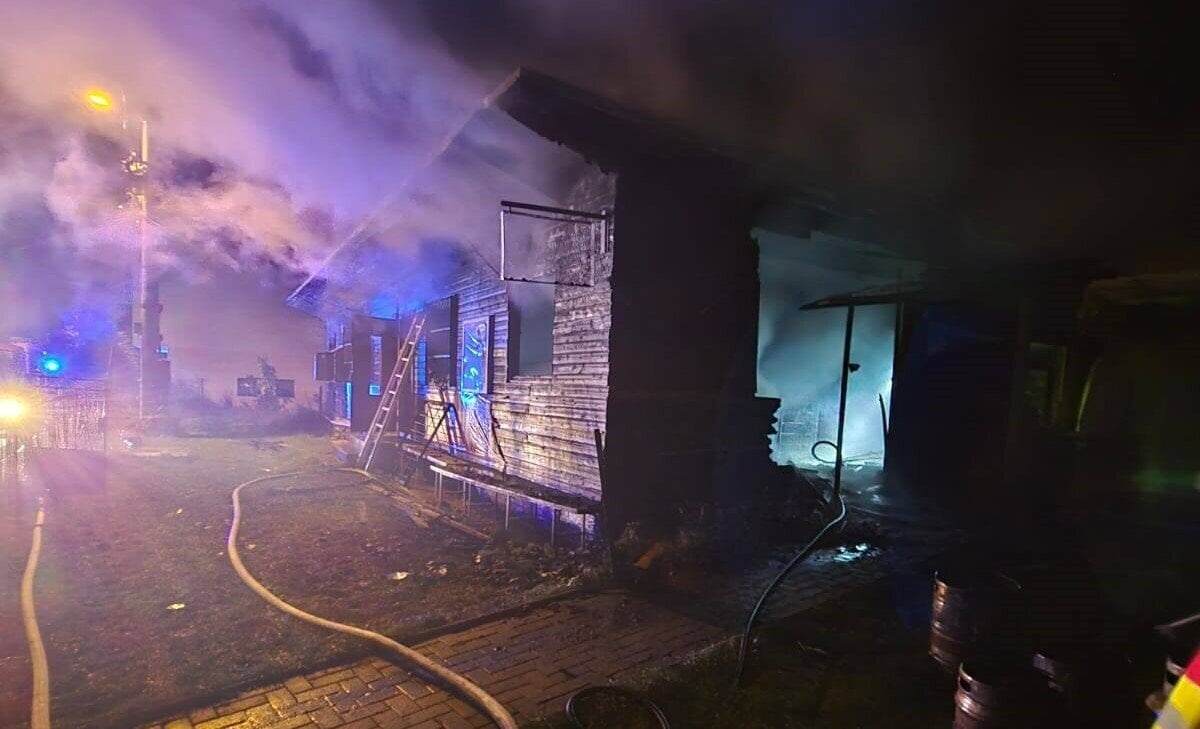 Hasici v Turci zasahovali pri poziari pohostinstva