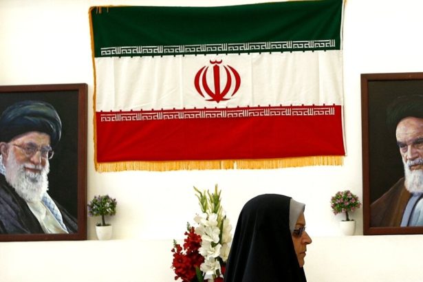 Iran zbavil francuzskeho cykloturistu obvinenia zo spionaze