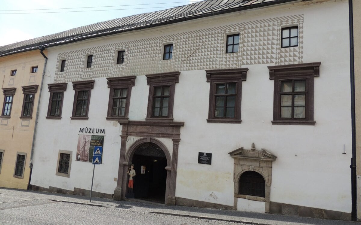 Konsolidacia v muzeu moze ohrozit buducnost