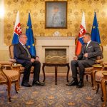 Minuly tyzden Novy muz prichadza dohliadat na propagatorov a dezinformatorov