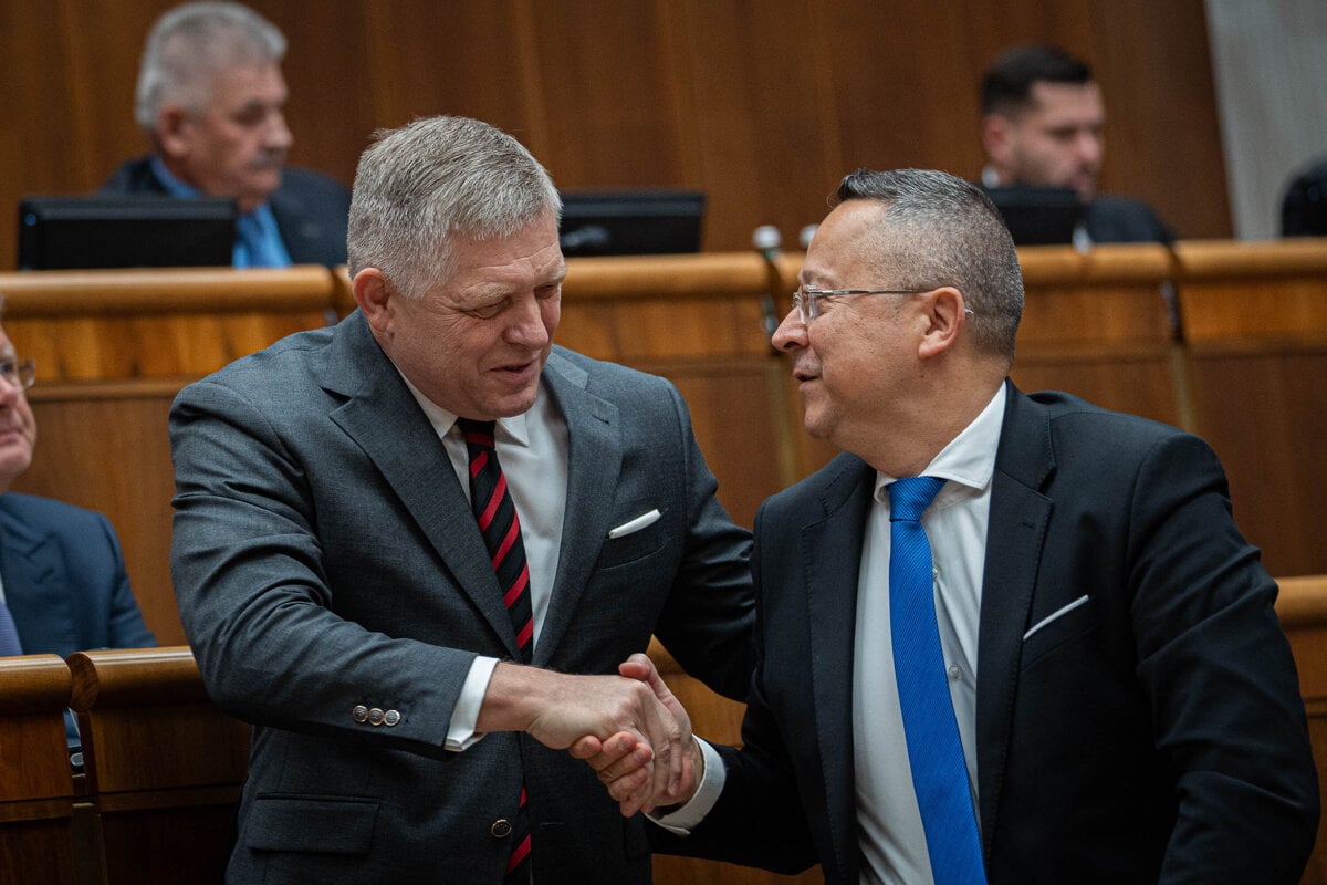 Nerealny deficit a kopenie dlhu Poslanci schvalili rozpocet otvara dvere dalsej konsolidacii