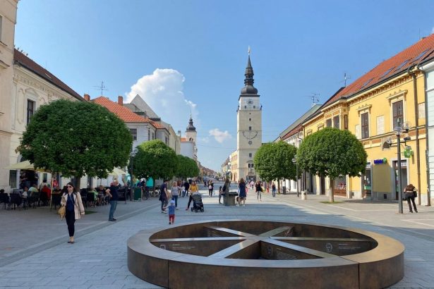 Opozicia sa pripravuje na boj proti Petrovi Brockovi