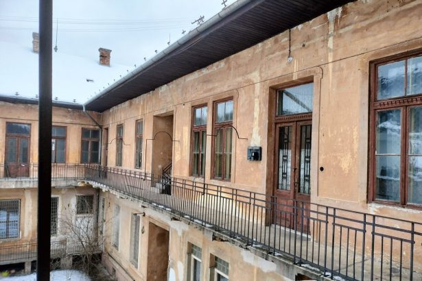 Secesny objekt posty v Dobsinej ako narodna pamiatka