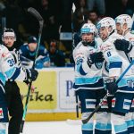 Sou v Nitre ako reklama na hokej Trener Slovana ukazal fanusikom prostredniky