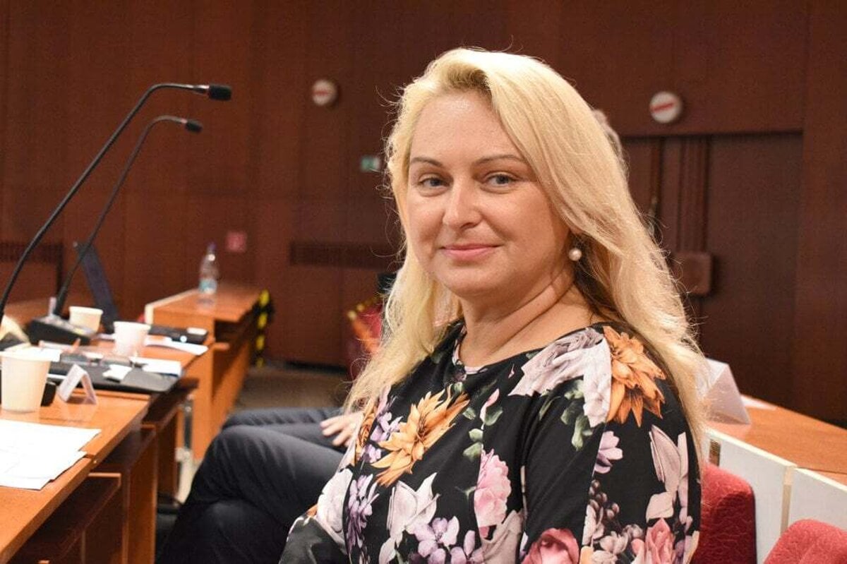 Z Bratislavy potichu a bez diskusie Nehlasujte o Kosiciach vyzyva poslancov sefka starostov