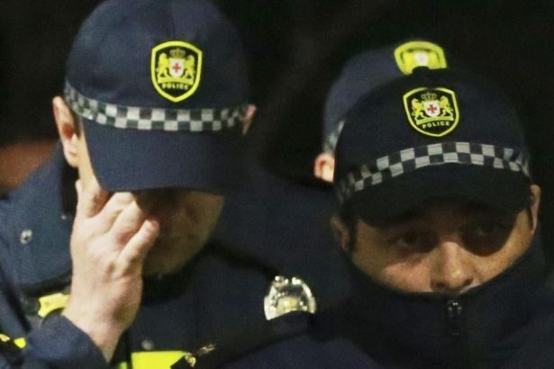Gruzinsko Policia zadrzala predstavitela opozicie za podpalacstvo