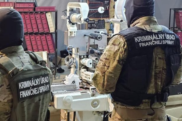 Kriminalny urad odhalil najvacsiu nelegalnu vyrobnu cigariet