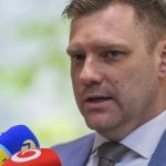 Minister Taraba podla progresivcov pomaha oligarchom zvolavaju preto mimoriadny vybor a obrativ sa na GP